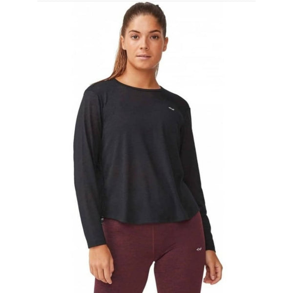 Light long-sleeved sports top