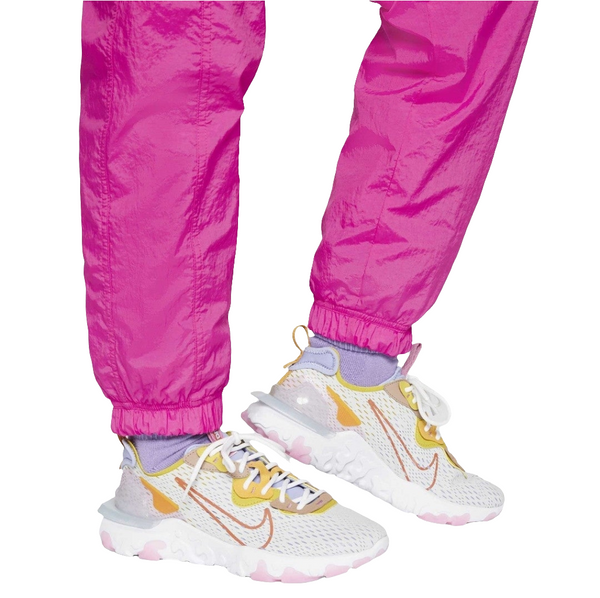 Nike Women's Sportswear Icon Clash Woven Joggers