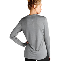 قميص أداء Asics